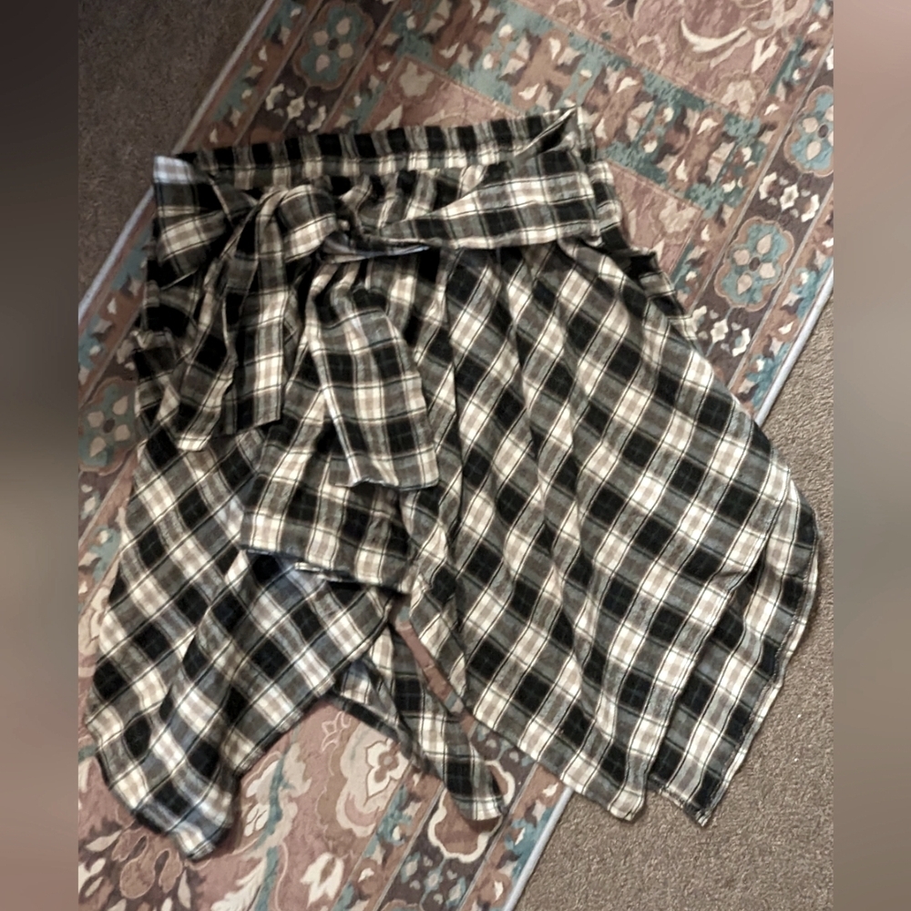 Super cute flannel skirt